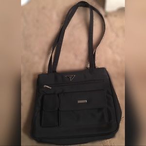 Prada purse 👜 $400 / OBO